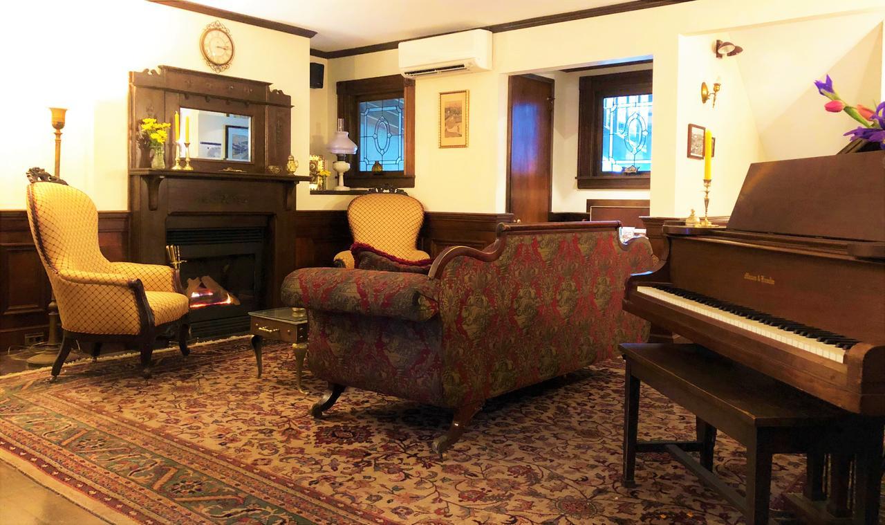 Ivy Manor Inn Village Center Bar Harbor Esterno foto